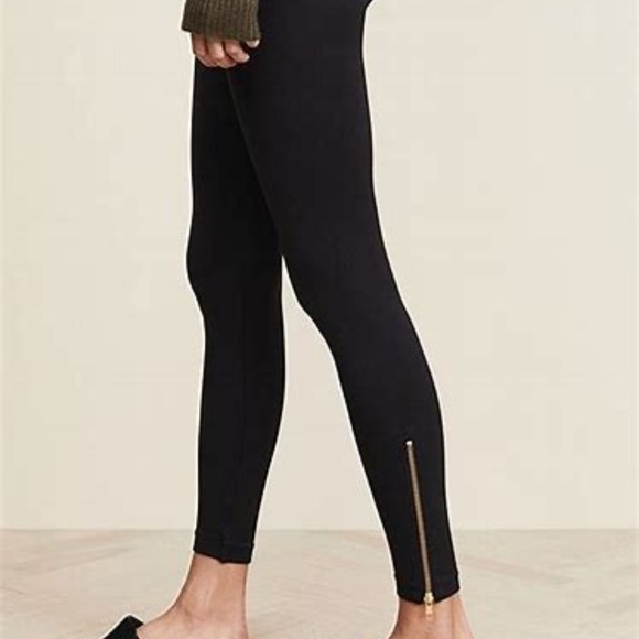 SPANX Pants - SPANX look at me now zip leggings